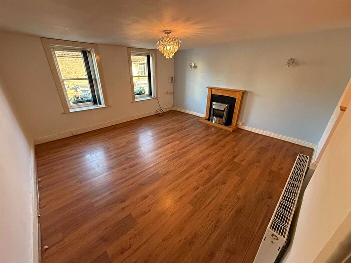 1 Bedroom Flat To Rent In St James Street, Bacup, OL13