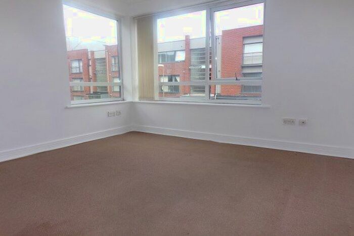 2 Bedroom Flat To Rent In Carlett View, Liverpool, L19