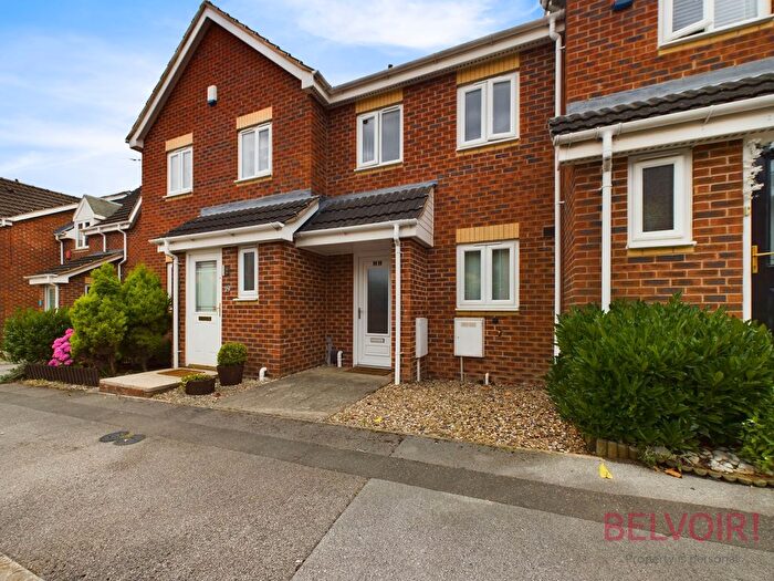 2 Bedroom Town House To Rent In Scholars Way, Mansfield, NG18