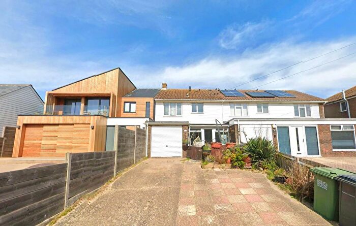 3 Bedroom Property For Sale In Old Lydd Road, Camber, Rye, TN31