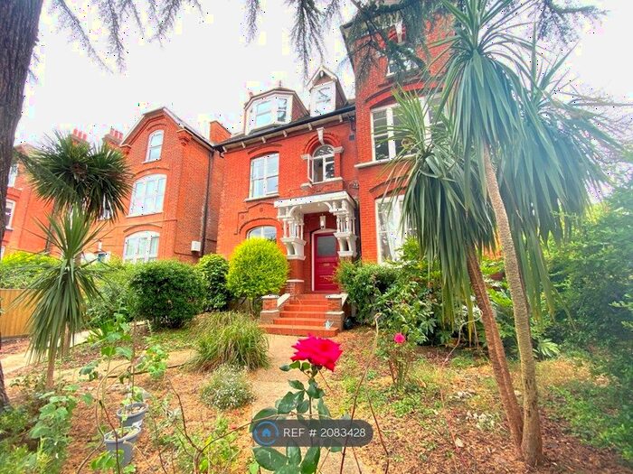 2 Bedroom Flat To Rent In Harold Road, London, SE19