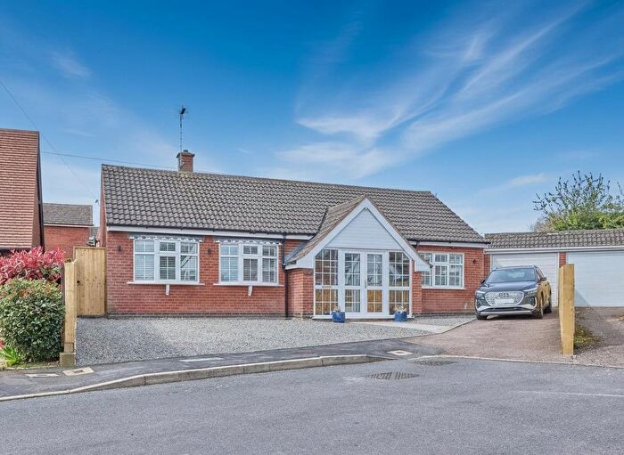2 Bedroom Detached Bungalow For Sale In De La Bere Crescent, Burbage, Hinckley, LE10
