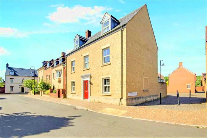 5 Bedroom House To Rent In Ravensdale, East Wichel, Swindon, SN1