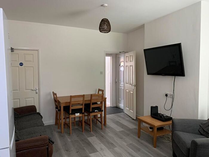 5 Bedroom Terraced House To Rent In Duchess Road, Sheffield, S2