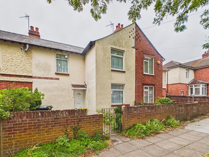 3 Bedroom Terraced House For Sale In Fifth Avenue, Cosham, Portsmouth, PO6