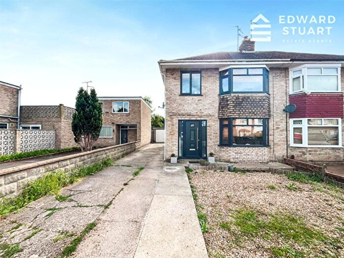 3 Bedroom Semi-Detached House For Sale In Lincoln Road, Peterborough, Cambridgeshire, PE4