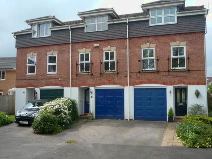 3 Bedroom Semi-Detached House To Rent In Blackmead, Riverhead, Sevenoaks, TN13