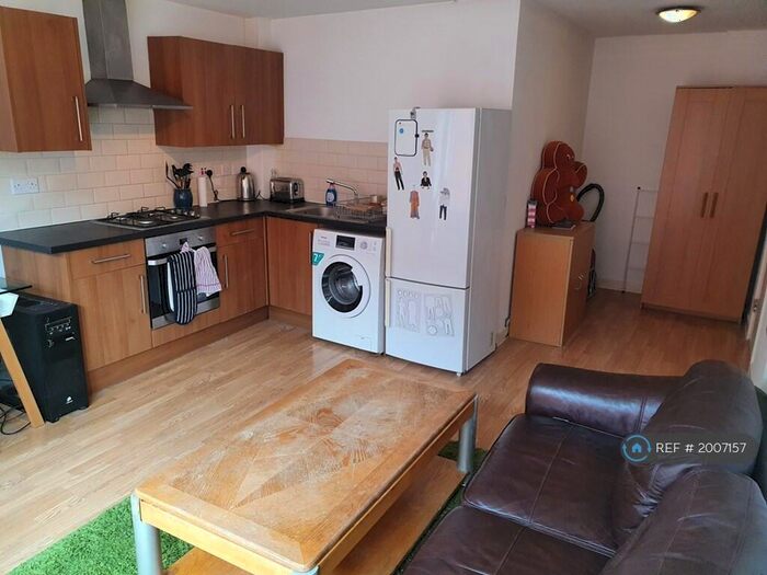 1 Bedroom Flat To Rent In Cannon Street Road, London, E1