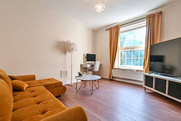 1 Bedroom Flat To Rent In Tufnell Park Road, Tufnell Park, London, N7
