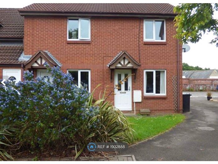 2 Bedroom End Of Terrace House To Rent In Foxcroft Close, Bradley Stoke, Bristol, BS32