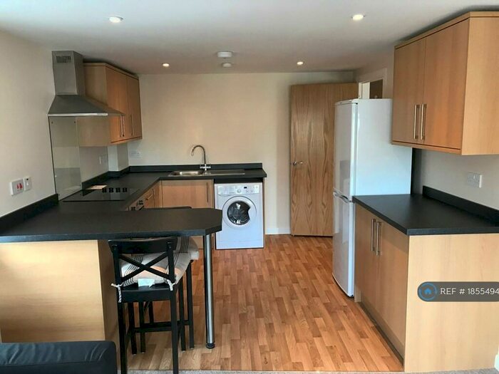 1 Bedroom Flat To Rent In Richmond Court, Bournemouth, BH8