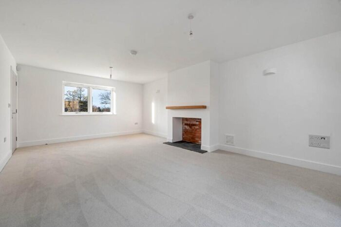 4 Bedroom Detached House For Sale In Stanion Road, Brigstock, Kettering, NN14