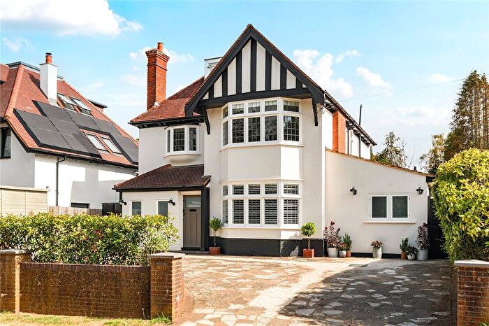 5 Bedroom Detached House For Sale In Littleworth Road, Esher, KT10