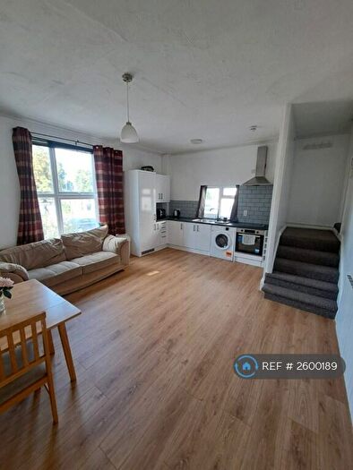 2 Bedroom Flat To Rent In Midland Road, Gloucester, GL1