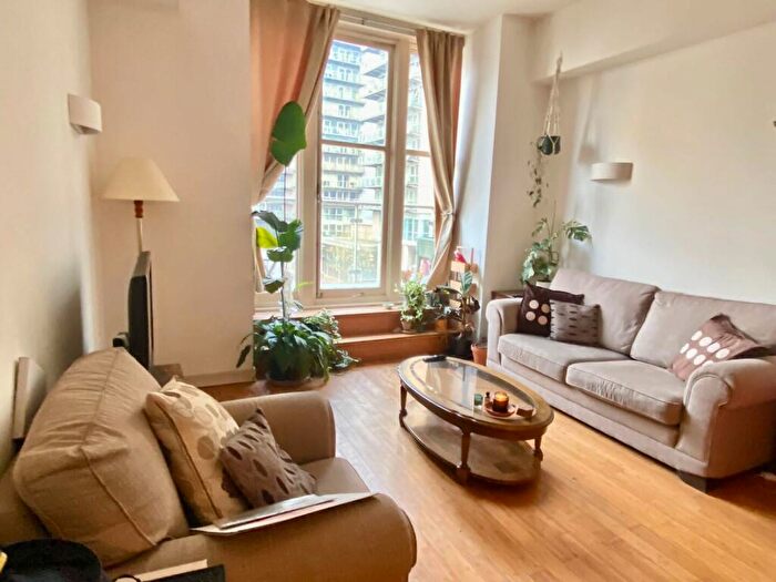 1 Bedroom Apartment To Rent In Century Buildings, St Marys Parsonage, Manchester, M3