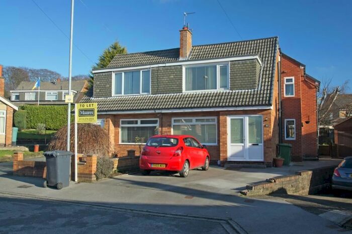 4 Bedroom Semi-Detached House To Rent In Holmwood Mount, Meanwood, Leeds, LS6