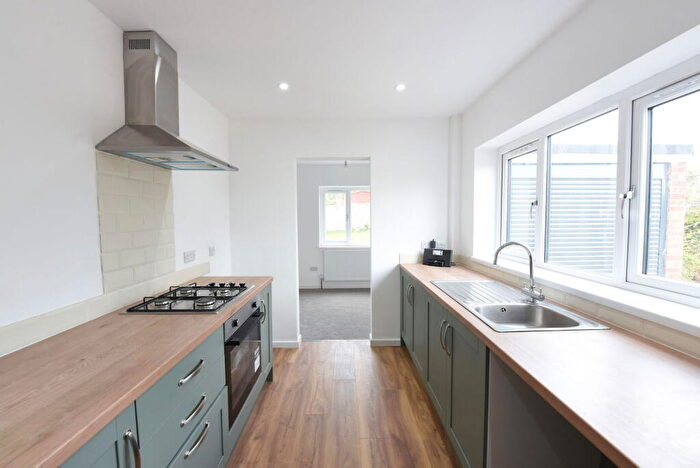 3 Bedroom Detached House For Sale In Kingswinford, Rangeways Road, DY6