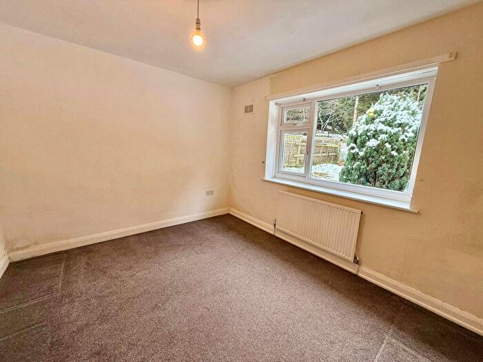 2 Bedroom Bungalow To Rent In Ghyll Wood Drive, Bingley, West Yorkshire, Uk, BD16