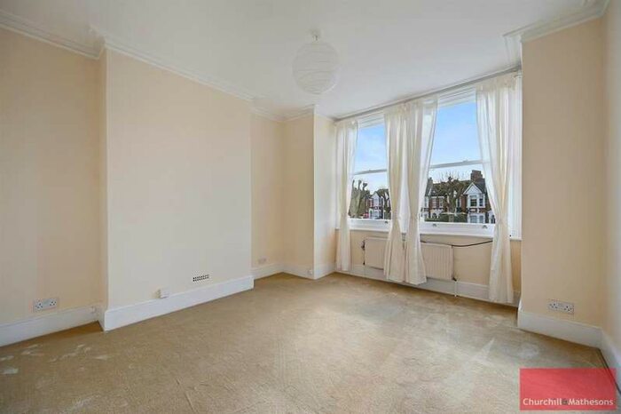 3 Bedroom Maisonette Flat To Rent In Drayton Road, Harlesden, NW10