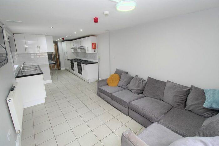 7 Bedroom Property To Rent In Treherbert Street, Cathays, Cardiff, CF24