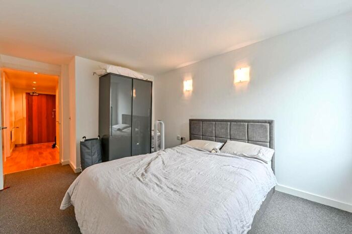 1 Bedroom Flat To Rent In Drummond Street, Euston, London, NW1