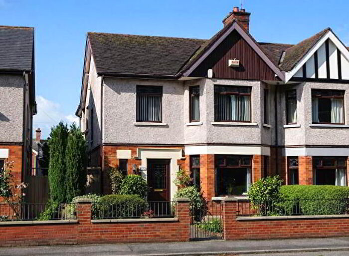 4 Bedroom Semi-Detached House For Sale In Ravenhill Road, Belfast, BT6