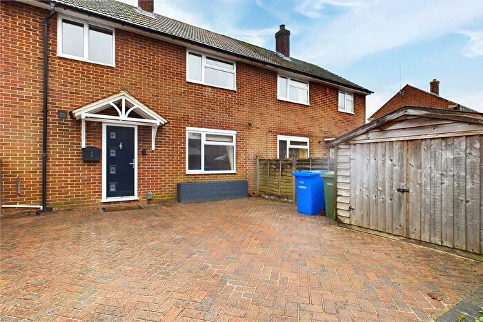 3 Bedroom Terraced House To Rent In Clayton Road, Farnborough, Hampshire, GU14