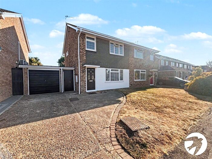 3 Bedroom Semi Detached House To Rent In Milton Avenue, Cliffe Woods, Rochester, Kent, ME3
