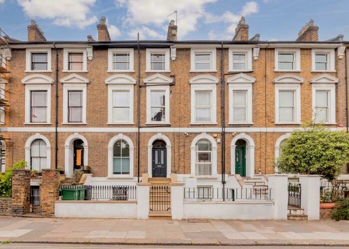 3 Bedroom Flat To Rent In Camden Park Road, Camden, NW1