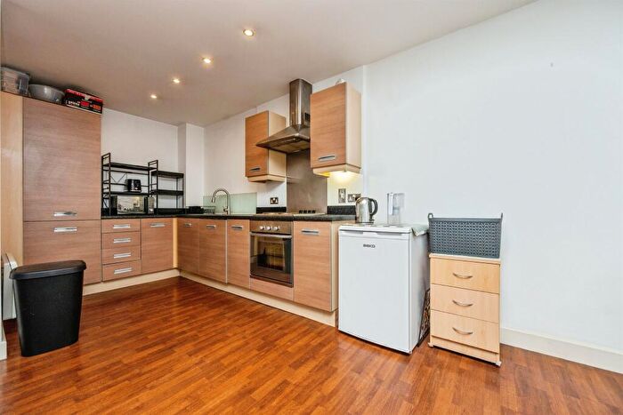 2 Bedroom Flat For Sale In Sherborne Street, Birmingham, B16
