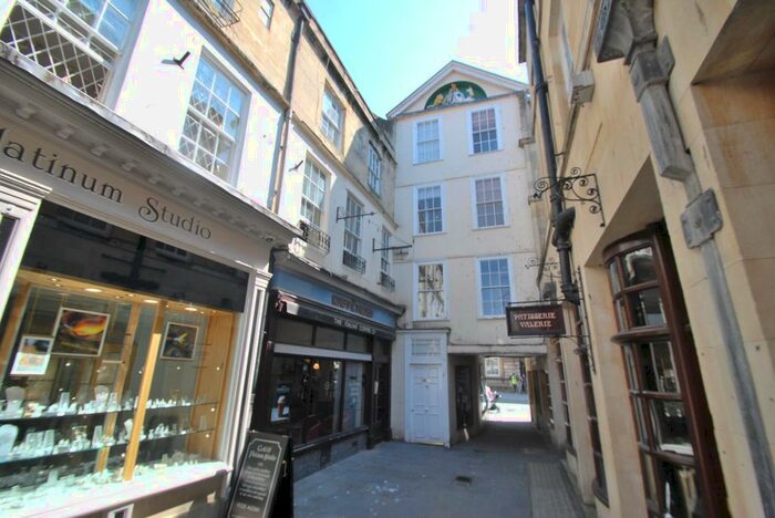 5 Bedroom Maisonette To Rent In High Street, Bath, BA1