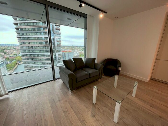 1 Bedroom Flat To Rent In Valencia Tower, City Road, London, EC1V