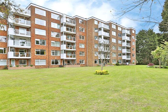 2 Bedroom Flat For Sale In The Avenue, Branksome Park, Poole, Dorset, BH13