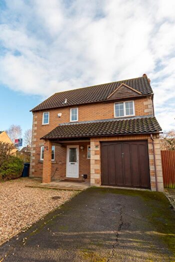 3 Bedroom Detached House For Sale In Kingsclere Drive, Bishops Cleeve, Cheltenham, GL52