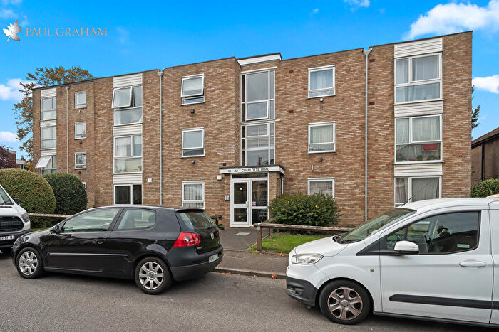 1 Bedroom Apartment For Sale In Charlotte Road, Wallington, SM6