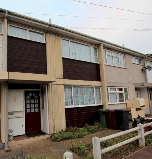 3 Bedroom Terraced House To Rent In Ridgewell Close, Dagenham, Essex, RM10