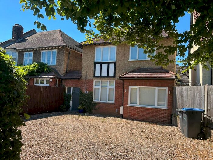 2 Bedroom Detached House To Rent In Uplands Park Road, Enfield, EN2