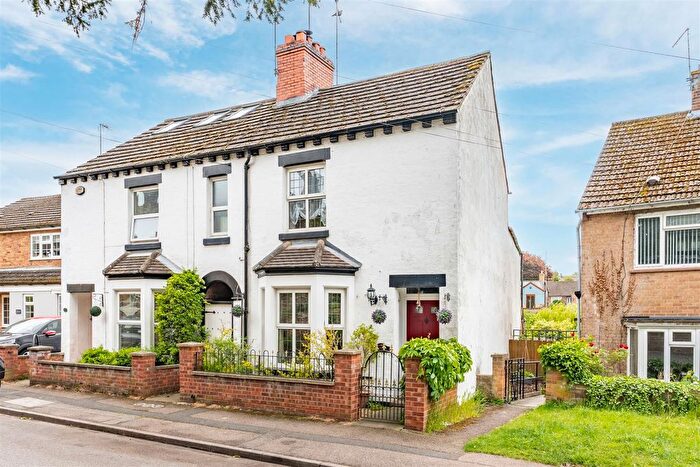 3 Bedroom Property For Sale In , Church Street, Finedon, NN9
