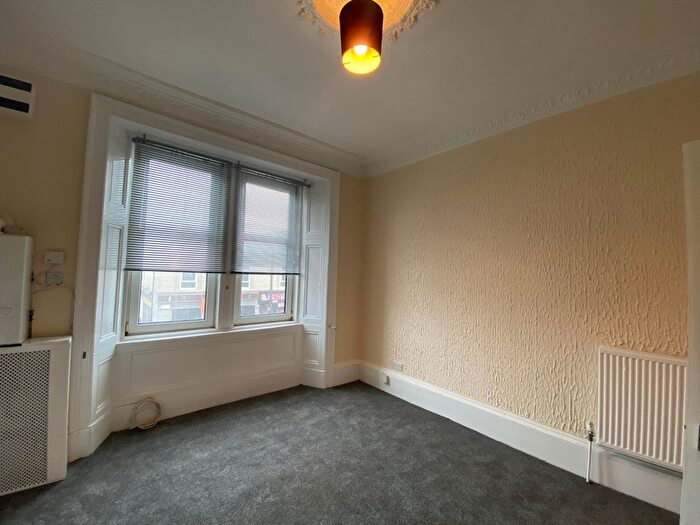 1 Bedroom Flat To Rent In Union Street, Larkhall, ML9