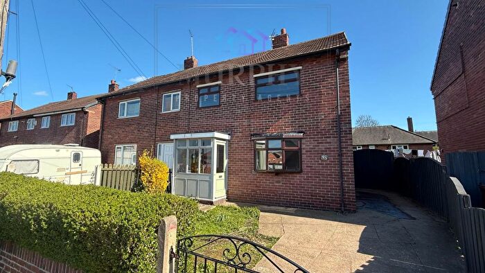 3 Bedroom Semi Detached House For Sale In Beech Street, South Elmsall, Pontefract, West Yorkshire, WF9