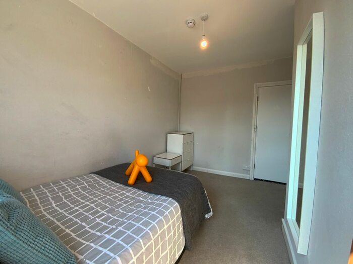 Property To Rent In Queens Road, High Wycombe, HP13