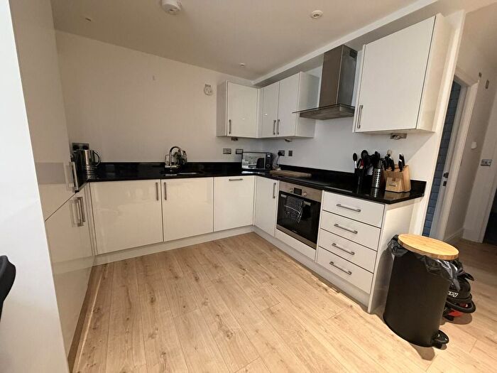 1 Bedroom Flat To Rent In Nightingale Road, Hitchin, SG5