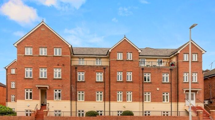 2 Bedroom Flat To Rent In The Strand, London Road, Gloucester, GL1