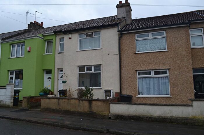 3 Bedroom Semi-Detached House To Rent In Alpine Road, Bristol, BS5