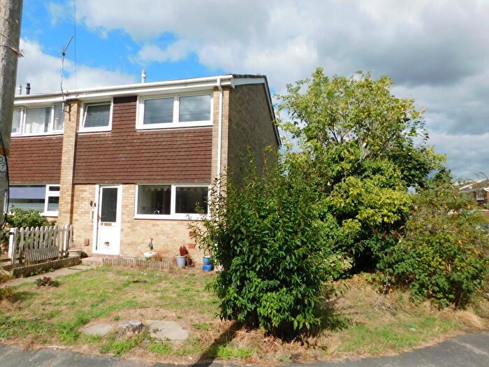 3 Bedroom End Of Terrace House For Sale In Branwell Close, Christchurch, BH23
