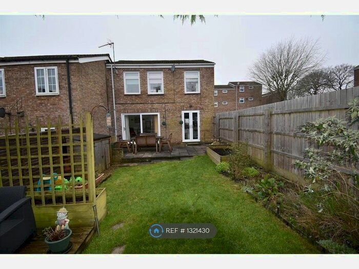 3 Bedroom End Of Terrace House To Rent In Somerton Close, Bristol BS15