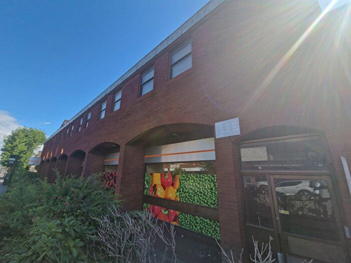2 Bedroom Flat To Rent In Victoria Street, St. Albans, AL1