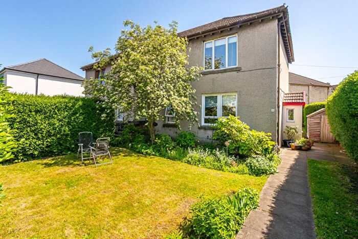 3 Bedroom Flat For Sale In Lochend Avenue, Edinburgh, EH7