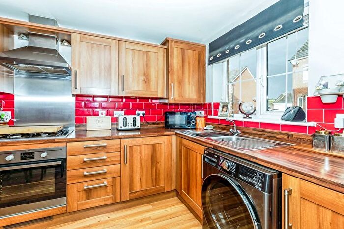 3 Bedroom End Of Terrace House For Sale In Parc Y Garreg, Kidwelly, Carmarthenshire, SA17