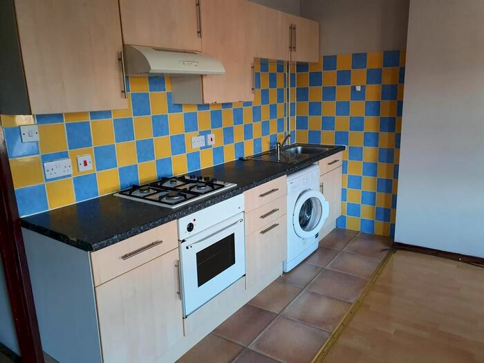 Studio To Rent In 19 A Hazelbury Crescent, Luton LU1
